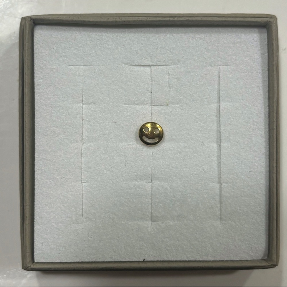 Anatometal Gold Smiley Face Threadless End – Genuine Body Jewelry